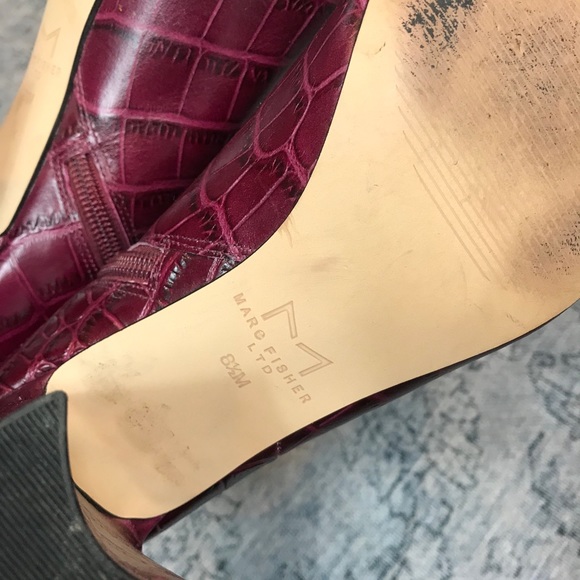 Burgundy Crocodile Bootie - Picture 8 of 10